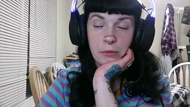 Marcelinegoddess online show from March 7, 5:18 am