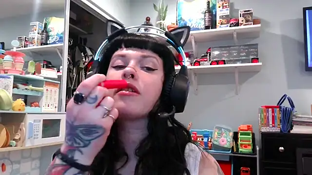 Marcelinegoddess online show from February 7, 6:03 am