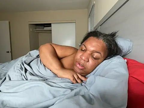 Snapshot of Badgirlbrittt chatting on February 12, 10:04 pm Badgirlbrittt online show from February 12, 10:04 pm