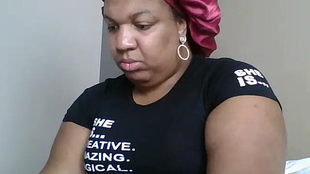 Snapshot of Badgirlbrittt chatting on October 14, 1:45 pm Badgirlbrittt online show from October 14, 1:45 pm