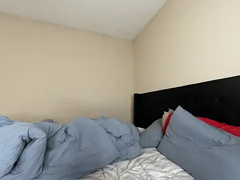 Snapshot of Badgirlbrittt chatting on March 17, 10:08 pm Badgirlbrittt online show from March 17, 10:08 pm