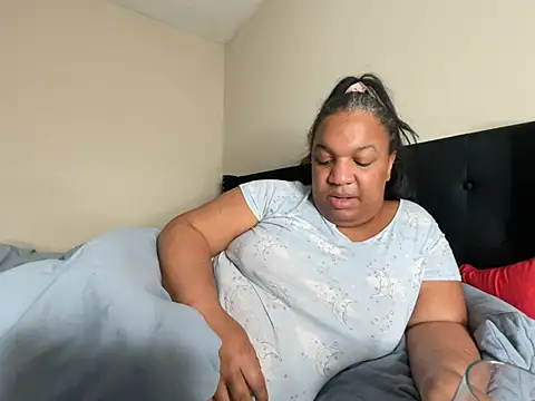 Snapshot of Badgirlbrittt chatting on March 8, 12:55 am Badgirlbrittt online show from March 8, 12:55 am