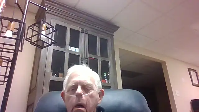 bootlegmanz online show from December 17, 6:57 pm