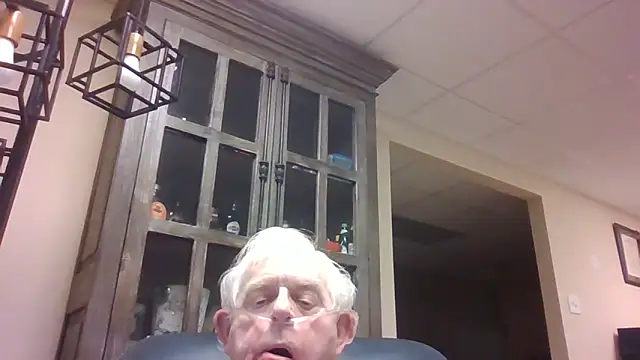 bootlegmanz online show from April 3, 7:20 pm