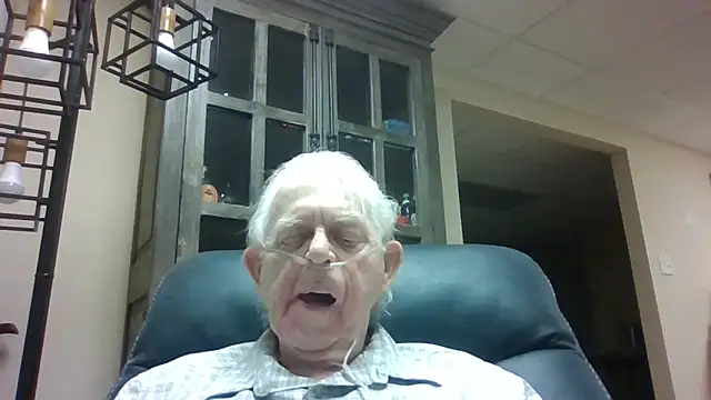 bootlegmanz online show from April 21, 6:03 pm