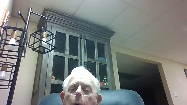 bootlegmanz online show from February 7, 1:30 pm