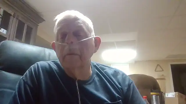 Snapshot of bootlegmanz chatting on September 20, 11:43 pm bootlegmanz online show from September 20, 11:43 pm