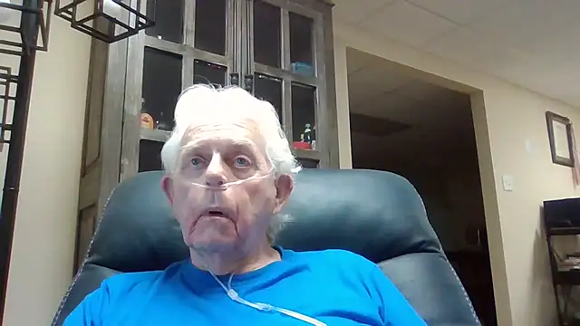 bootlegmanz online show from April 15, 8:53 pm