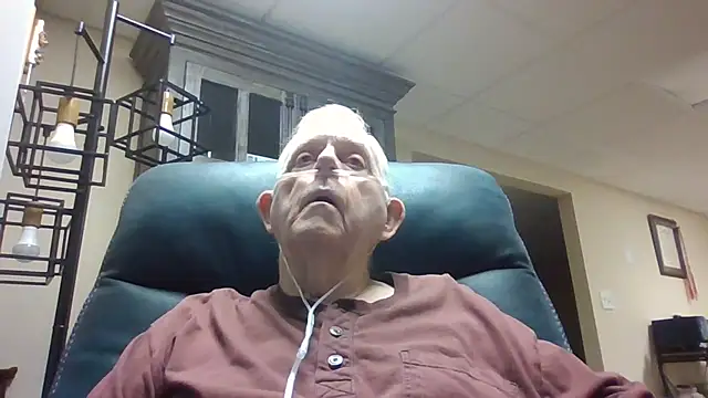 Snapshot of bootlegmanz chatting on November 3, 3:59 pm bootlegmanz online show from November 3, 3:59 pm