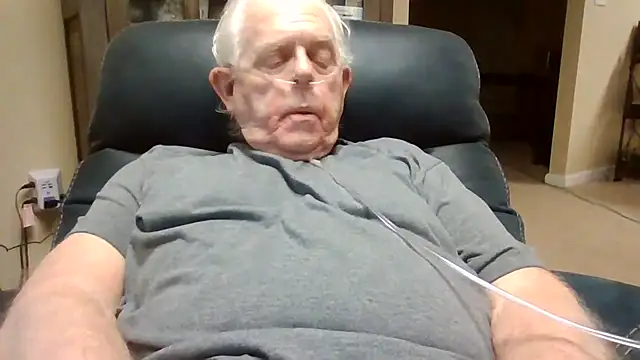 bootlegmanz online show from April 16, 9:39 pm