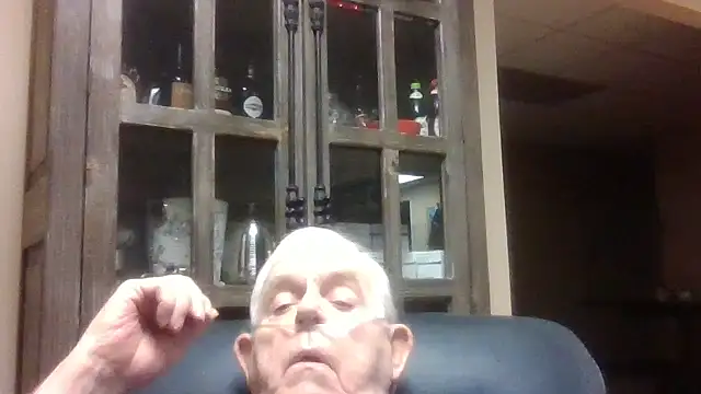 Snapshot of bootlegmanz chatting on November 13, 3:05 pm bootlegmanz online show from November 13, 3:05 pm