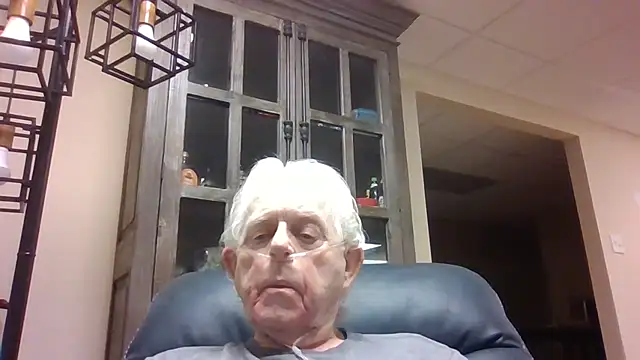 bootlegmanz online show from April 17, 4:21 pm