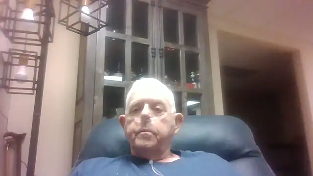 Snapshot of bootlegmanz chatting on September 15, 3:01 pm bootlegmanz online show from September 15, 3:01 pm