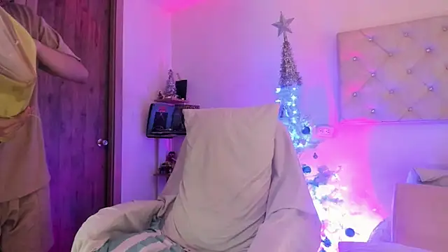 BarbieVenus online show from December 17, 6:29 am