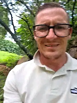 Snapshot of TheSouthernKing chatting on February 4, 10:54 am TheSouthernKing online show from February 4, 10:54 am