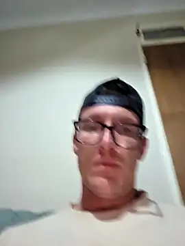 Snapshot of TheSouthernKing chatting on December 17, 10:48 pm TheSouthernKing online show from December 17, 10:48 pm