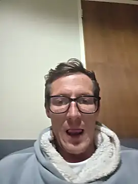 Snapshot of TheSouthernKing chatting on October 9, 8:42 pm TheSouthernKing online show from October 9, 8:42 pm