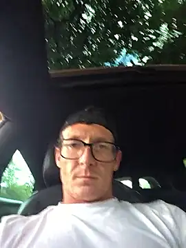 Snapshot of TheSouthernKing chatting on January 13, 9:46 am TheSouthernKing online show from January 13, 9:46 am