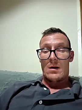 Snapshot of TheSouthernKing chatting on February 2, 9:58 pm TheSouthernKing online show from February 2, 9:58 pm