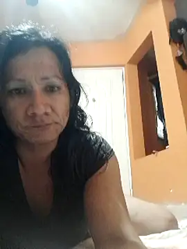 miicheele32 online show from February 20, 4:39 am