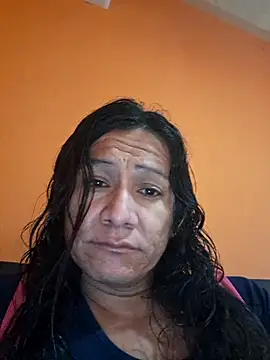 Snapshot of miicheele32 chatting on November 15, 8:13 pm miicheele32 online show from November 15, 8:13 pm