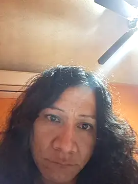 Snapshot of miicheele32 chatting on November 30, 8:26 am miicheele32 online show from November 30, 8:26 am