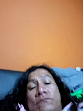 Snapshot of miicheele32 chatting on November 26, 6:57 am miicheele32 online show from November 26, 6:57 am