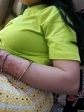 Snapshot of Sweety_Aarushi66 chatting on October 11, 4:19 pm Sweety Aarushi66 online show from October 11, 4:19 pm