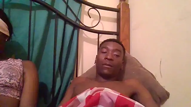 SmallGoodNutts online show from November 6, 5:33 am