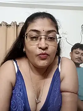 Snapshot of LAVERNIYA_ chatting on September 19, 7:18 pm LAVERNIYA  online show from September 19, 7:18 pm