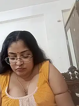Snapshot of LAVERNIYA_ chatting on October 18, 12:07 pm LAVERNIYA  online show from October 18, 12:07 pm