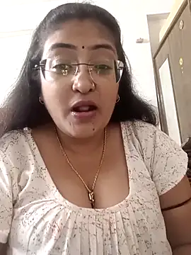 Snapshot of LAVERNIYA_ chatting on September 21, 5:18 pm LAVERNIYA  online show from September 21, 5:18 pm