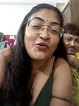 Snapshot of LAVERNIYA_ chatting on October 10, 10:49 am LAVERNIYA  online show from October 10, 10:49 am