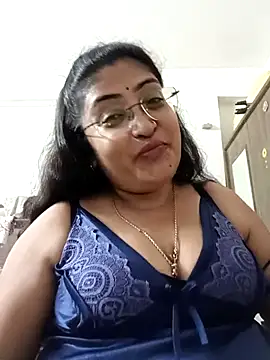 Snapshot of LAVERNIYA_ chatting on September 13, 7:25 pm LAVERNIYA  online show from September 13, 7:25 pm