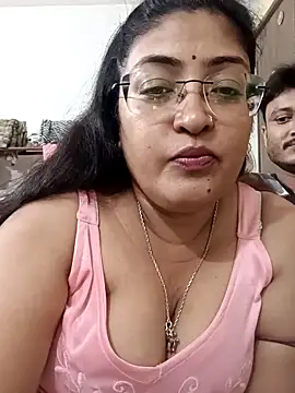 Snapshot of LAVERNIYA_ chatting on September 25, 8:59 pm LAVERNIYA  online show from September 25, 8:59 pm