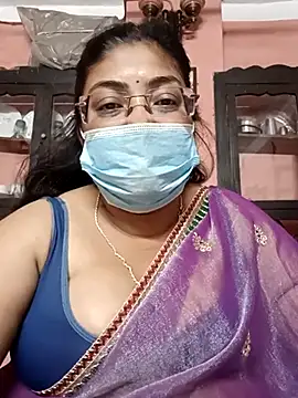 Snapshot of LAVERNIYA_ chatting on March 1, 1:40 pm LAVERNIYA  online show from March 1, 1:40 pm