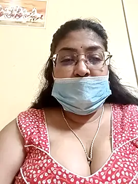 Snapshot of LAVERNIYA_ chatting on March 2, 2:58 pm LAVERNIYA  online show from March 2, 2:58 pm