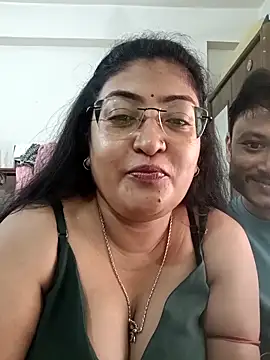 Snapshot of LAVERNIYA_ chatting on September 25, 5:46 am LAVERNIYA  online show from September 25, 5:46 am