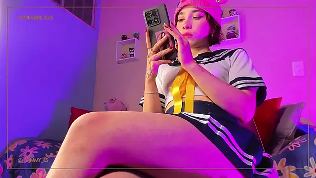 Snapshot of sammy__8 chatting on November 18, 4:27 am sammy 8 online show from November 18, 4:27 am