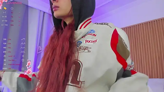 sophiecherry  online show from February 24, 4:27 am