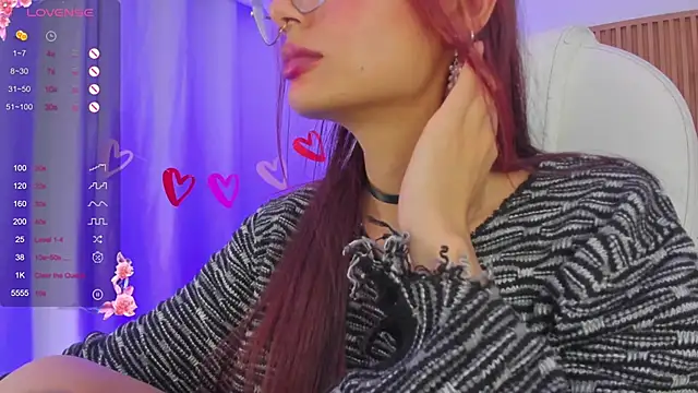 sophiecherry  online show from February 17, 10:40 am