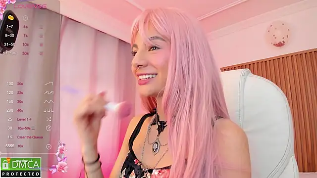 sophiecherry  online show from October 16, 9:01 pm