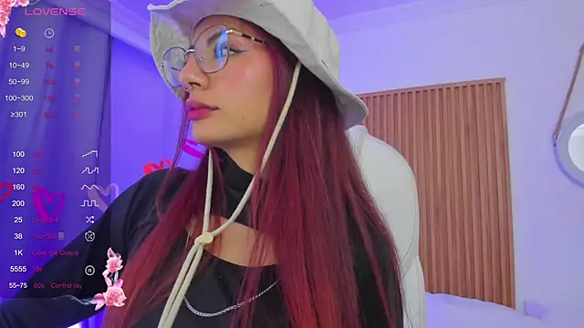 sophiecherry  online show from March 8, 5:38 am