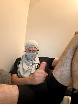 Snapshot of TheBestbrando88 chatting on November 3, 5:01 am TheBestbrando88 online show from November 3, 5:01 am