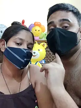 IND COUPLE1 online show from February 22, 11:46 am