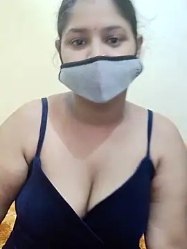 Snapshot of IND_COUPLE1 chatting on March 21, 9:14 am IND COUPLE1 online show from March 21, 9:14 am