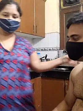 IND COUPLE1 online show from February 12, 2:54 pm