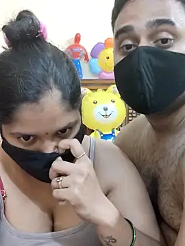 IND COUPLE1 online show from March 1, 8:42 pm