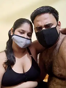 Snapshot of IND_COUPLE1 chatting on March 25, 4:28 pm IND COUPLE1 online show from March 25, 4:28 pm