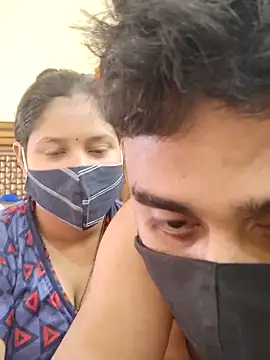 IND COUPLE1 online show from February 12, 6:19 am